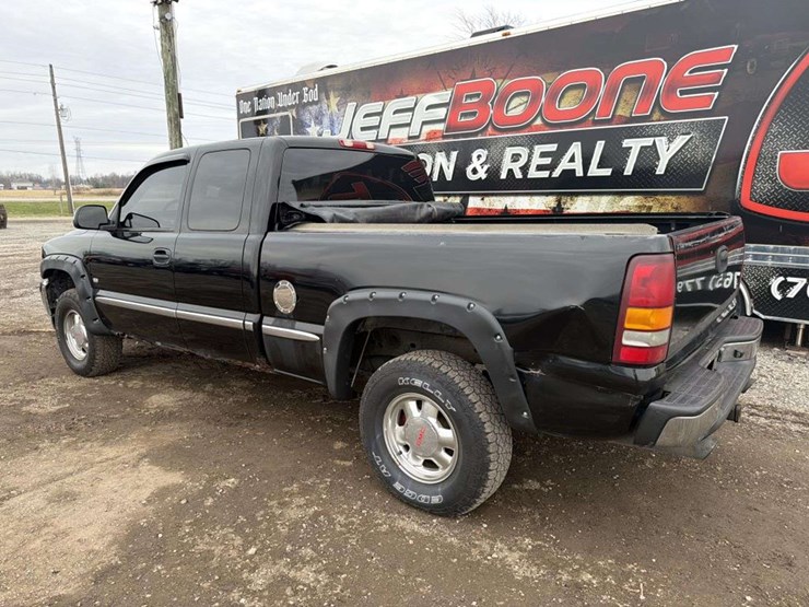 2001-gmc-sierra-1500-image-3