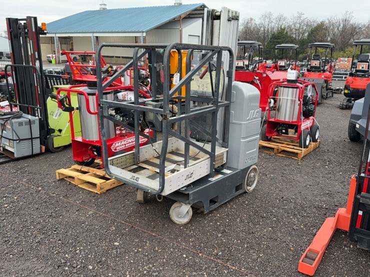 2007-jlg-20mvl-image-1