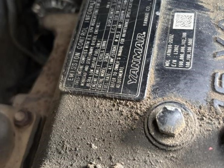 2012-takeuchi-tb180fr-image-54