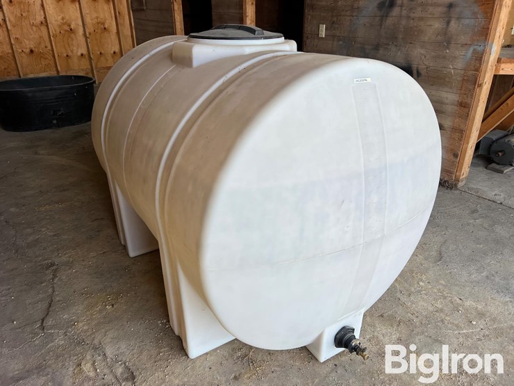 ace-roto-mold-535-gal-poly-tank-image-3