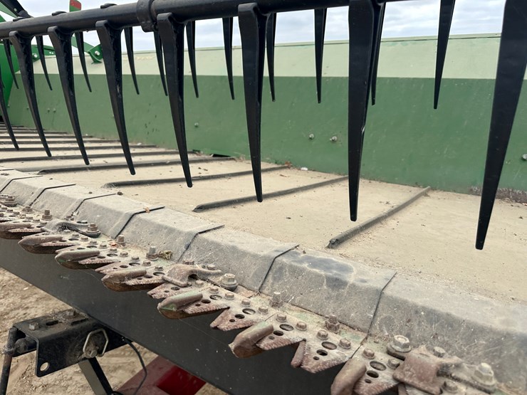 2017-john-deere-640fd-image-40