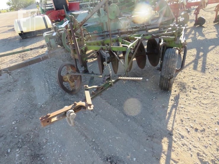 john-deere-5-image-1