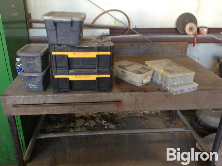 farm-&-construction-fasteners-image-1