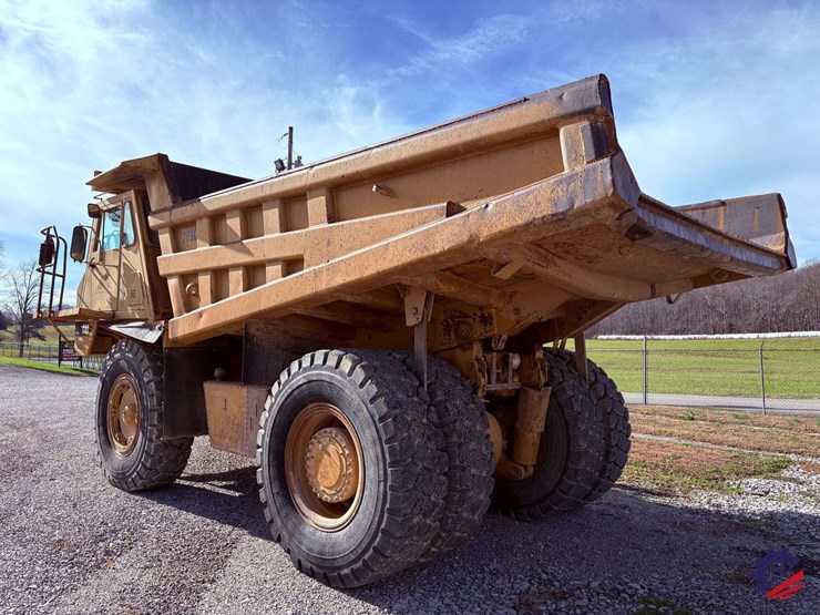 1990-caterpillar-769c-image-3