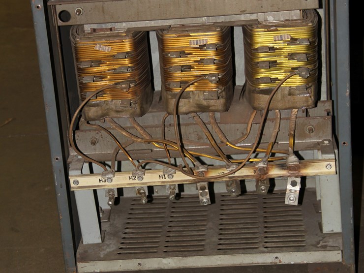 #1422-•-ge-transformer-(independence,-wi)-image-4