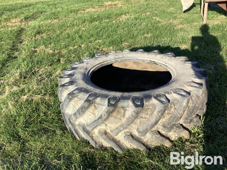 trelleborg-tm800-540/65r34-bar-tire-image-3