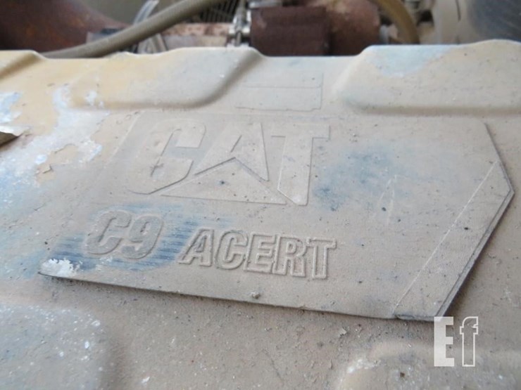 2015-caterpillar-c9-image-10