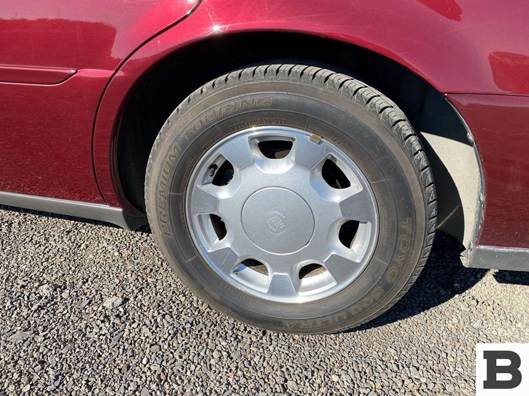 2000-cadillac-deville-sedan-image-14