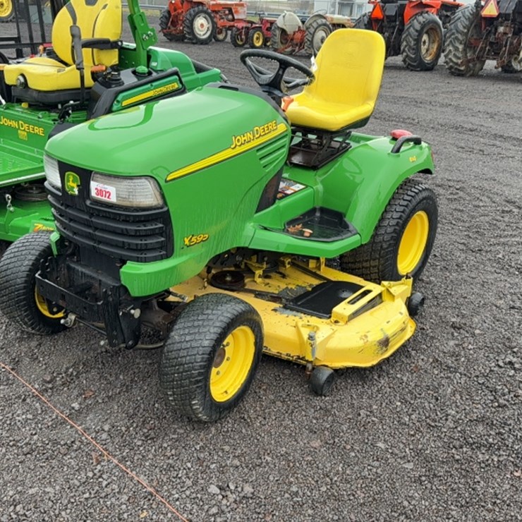 JOHN DEERE X595