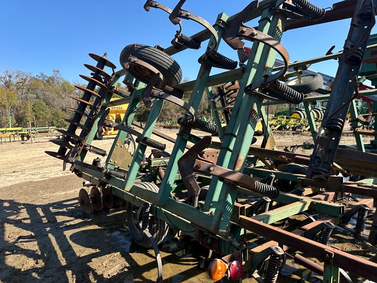 john-deere-724-image-25