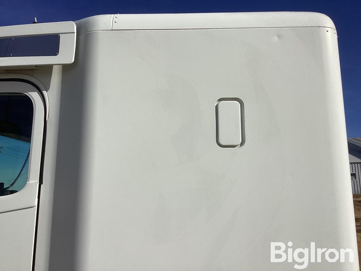 2004-caterpillar-c12-image-16