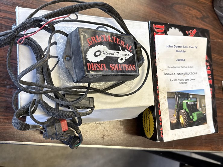 john-deere-r-image-2