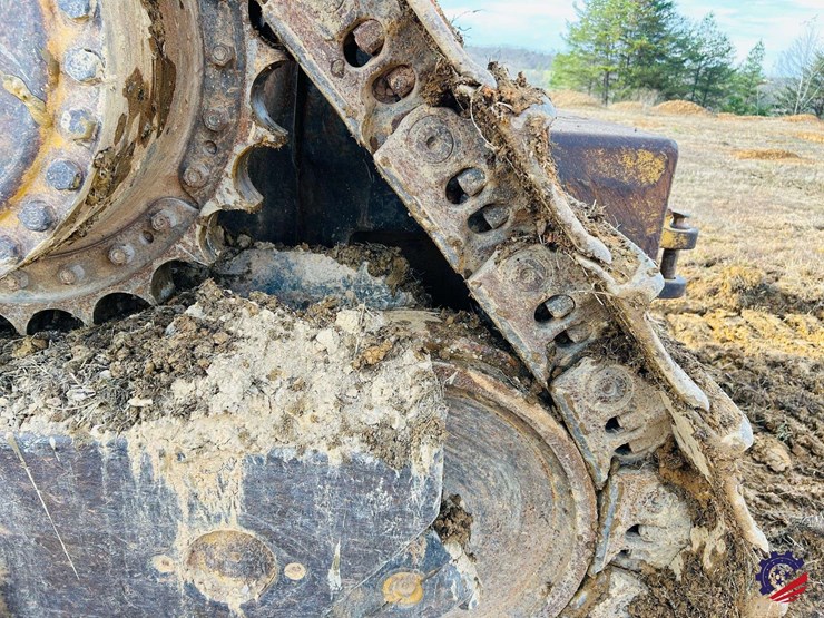 2005-caterpillar-d8t-image-28