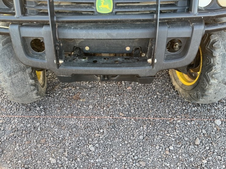 john-deere-gator-image-4