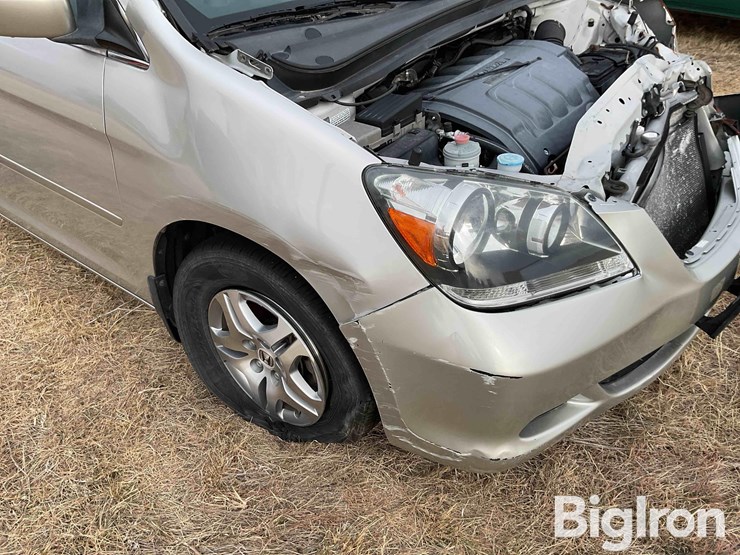 2005-honda-odyssey-image-16