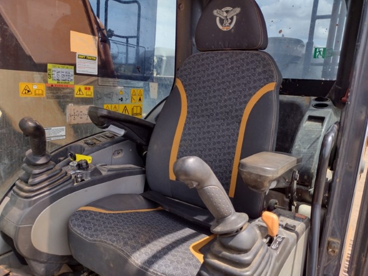 case-cx350d-image-11