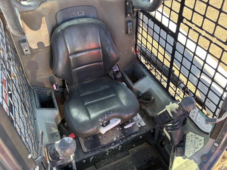 2013-bobcat-t550-image-22