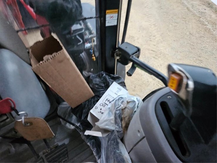 case-ih-mxu100-image-29