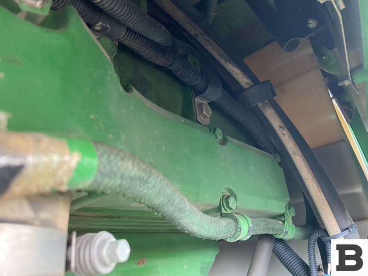 2004-john-deere-9320-image-58