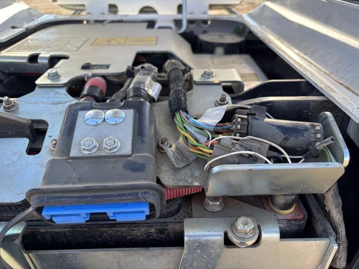 2022-bobcat-e10e-hydraulic-excavator-image-43