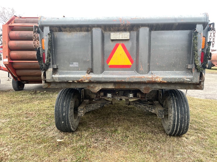 heil-trailer-image-9