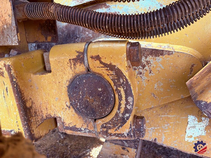 2019-caterpillar-d6t-xw-image-92