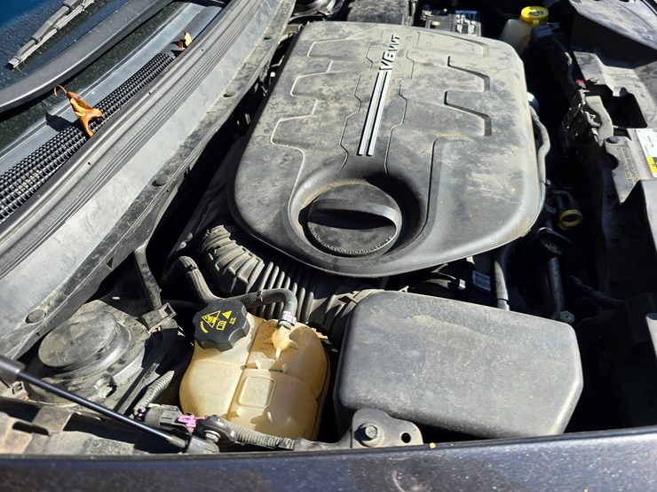 2016-jeep-cherokee-image-38