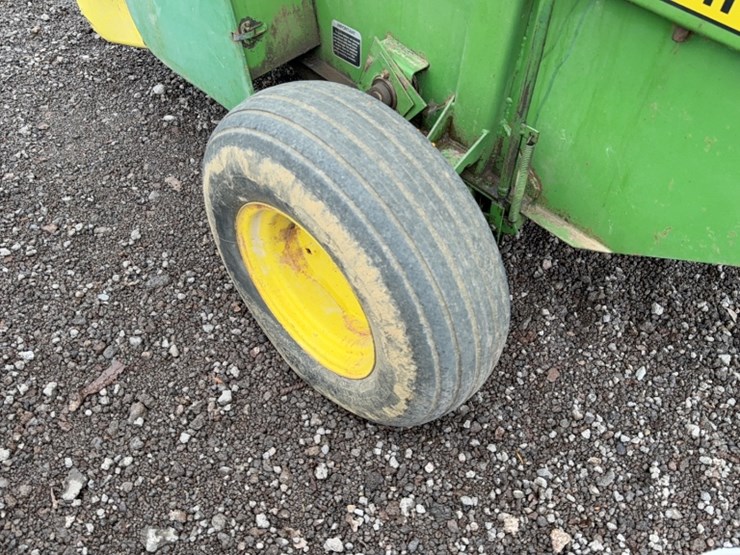 john-deere-410-image-7