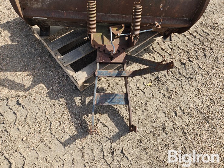 46"-blade-lawn-tractor-attachment-image-8