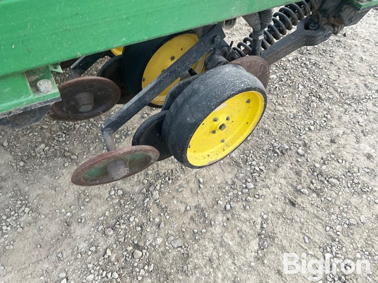 john-deere-750-image-16