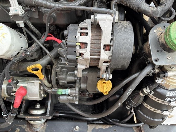 2019-bobcat-s630-image-33