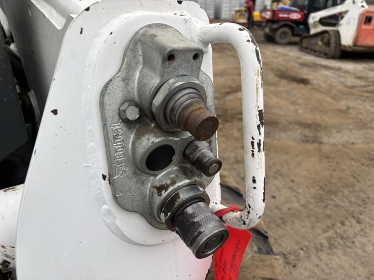 2019-bobcat-s630-image-13