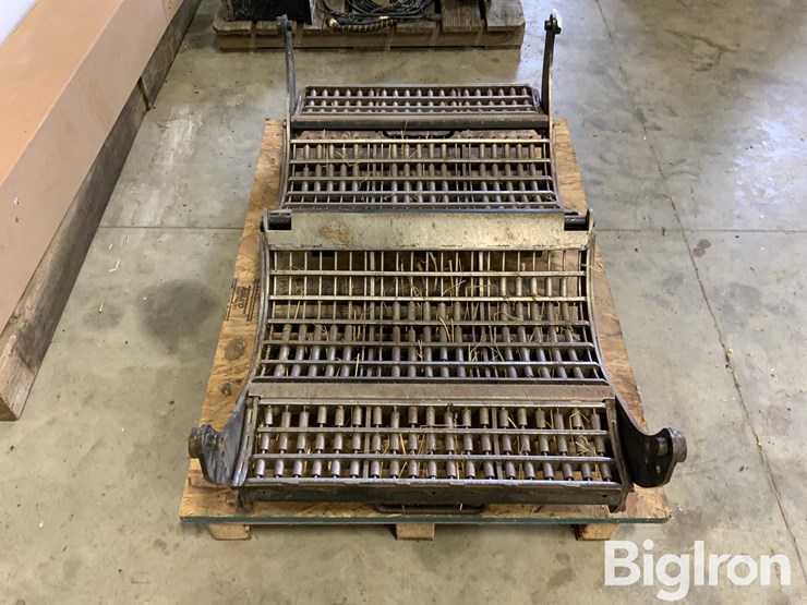 new-holland-cr7090-image-4