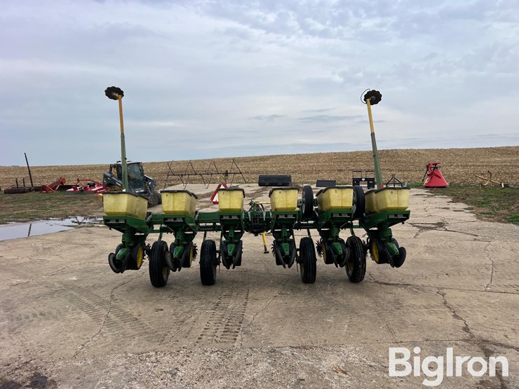 john-deere-7000-image-6