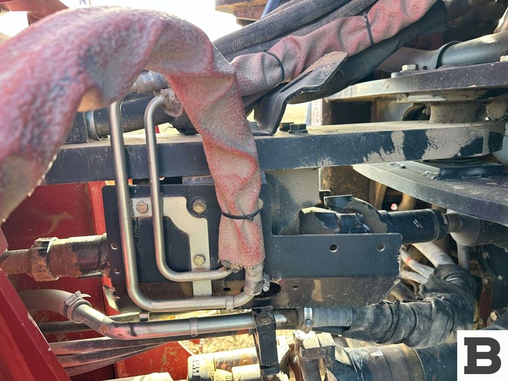 2014-case-ih-370-image-69