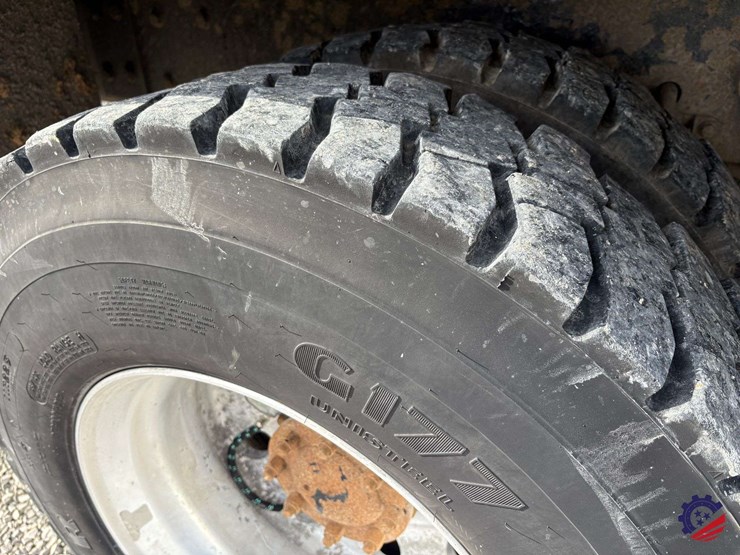 2009-kenworth-t800-image-17