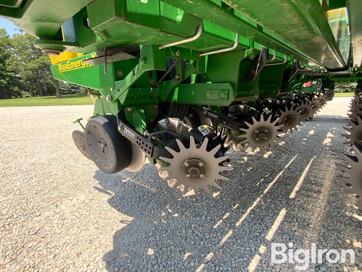 2009-john-deere-1770nt-image-14