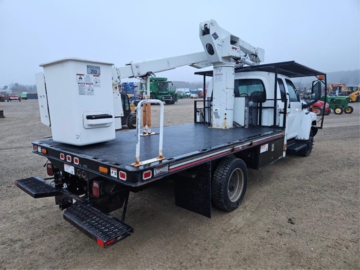 #3284-•-2003-gmc-c5500-aerial-truck-image-5