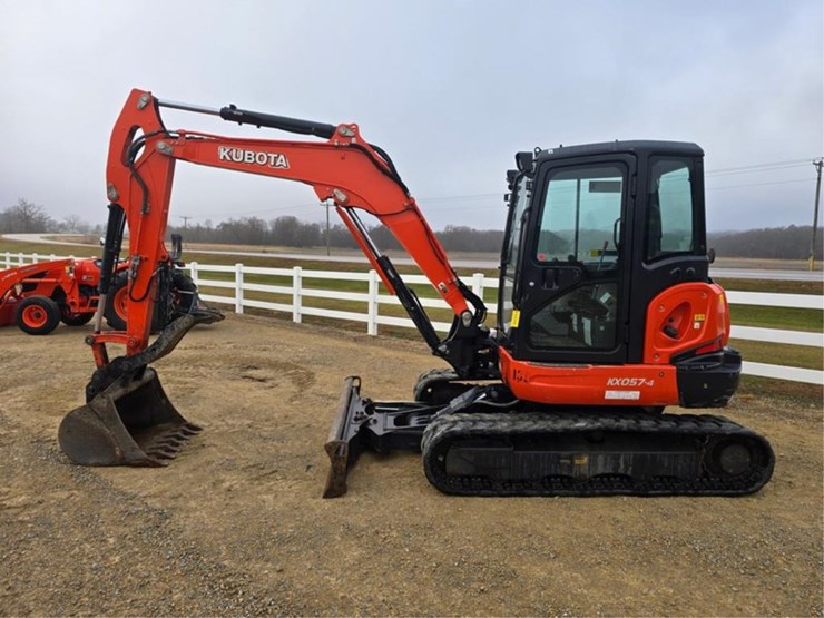 kubota-kx057-4-image-2