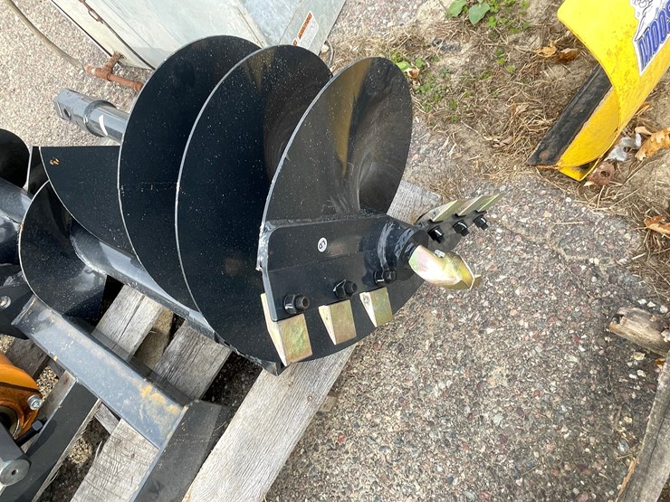 #3303-•-wolverine-skid-steer-auger-and-drive-bit-image-12