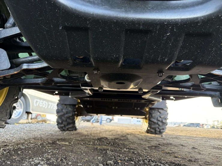 john-deere-gator-image-11