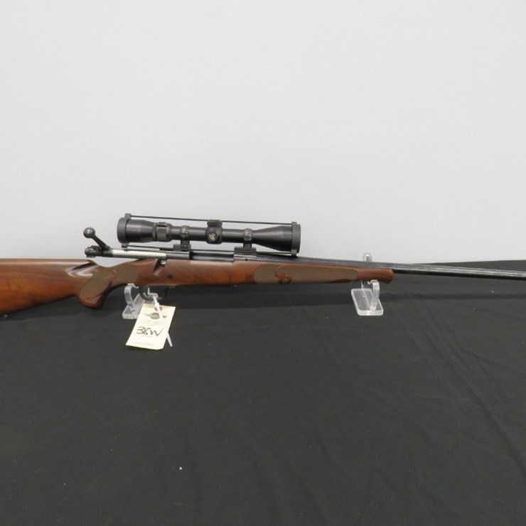 Winchester Model 70 XTR Featherweight 7mm REM/MAG Bolt Action Rifle