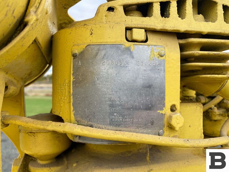 ..-vintage-compressor-trailer-image-14