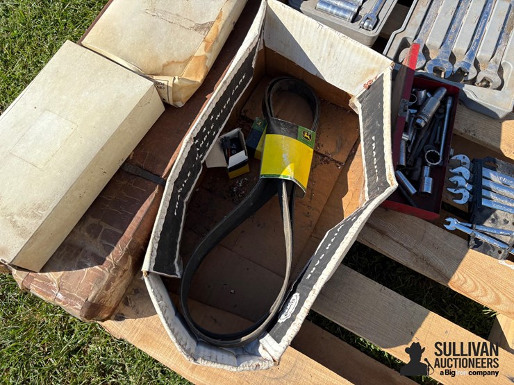 misc-pallet-of-tools-&-parts-image-8