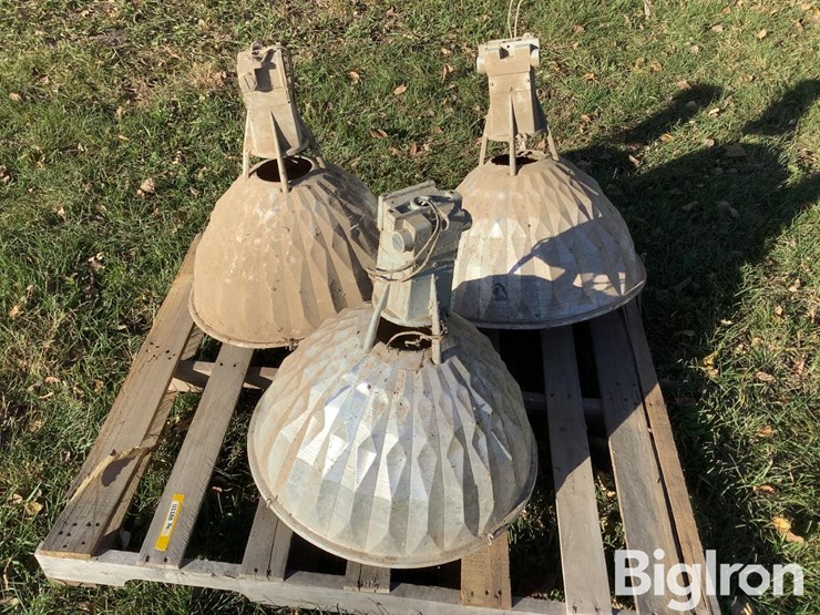 gymnasium-/-barn-lights-image-7