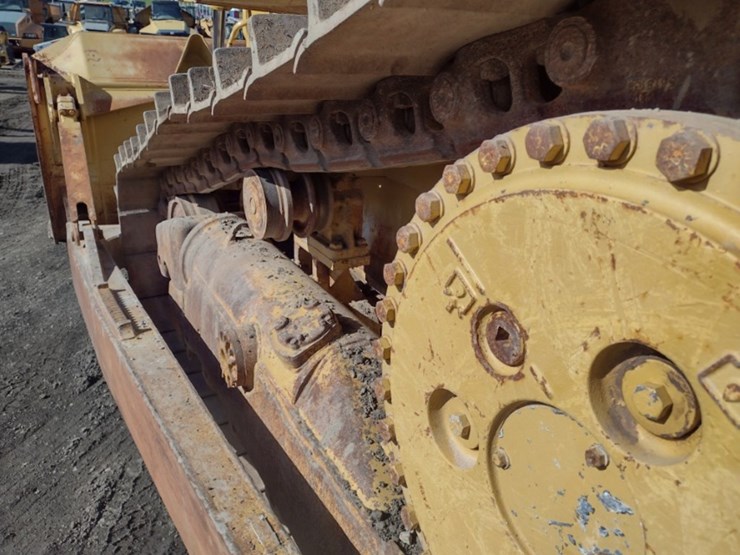 2004-caterpillar-d6r-xl-image-33