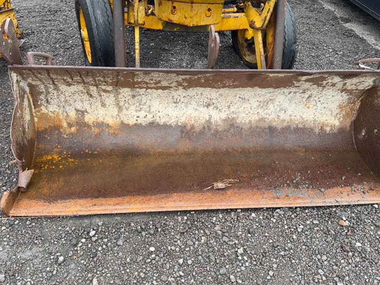 john-deere-400-image-4