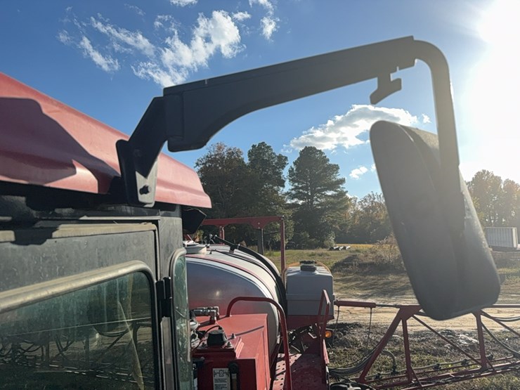 case-ih-3185-patriot-sprayer-image-106