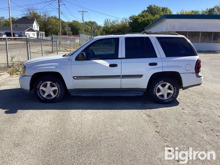 2002-chevrolet-trailblazer-image-8