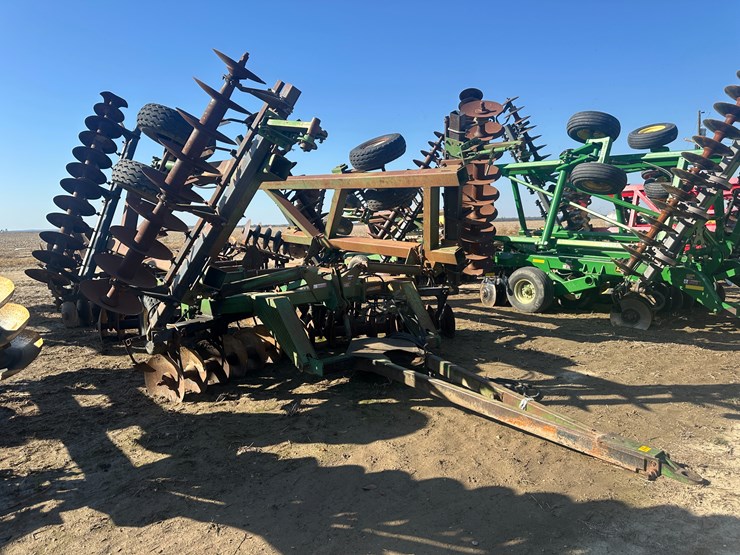 john-deere-30-image-2